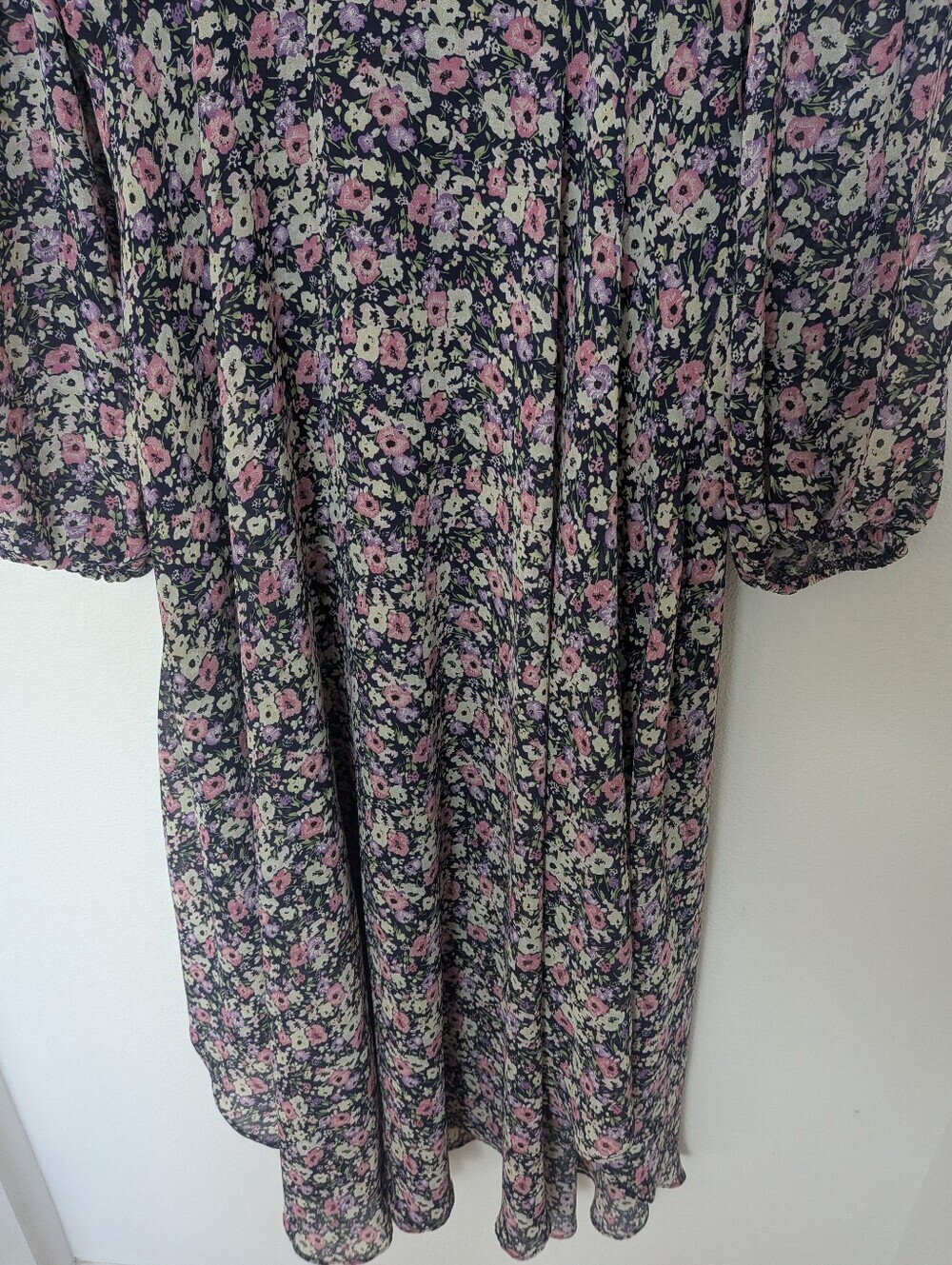 ASTR The Label Dress Women's Small Black Floral Puff Sleeve Fit And Flare EUC - Picture 3 of 13